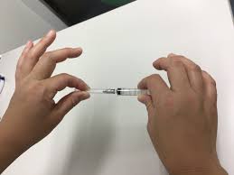 注射 針 キャップ 外し 方
