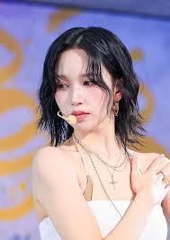 🤍 #BINI 🐥 ✨ Do you love Jhoanna Christine Robles ?