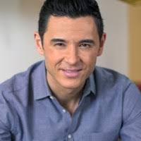 Kerry Dow's Instagram, Twitter & Facebook