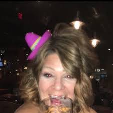 Aimee Garrison's Instagram, Twitter & Facebook