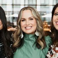 Shanna Jacobs's Instagram, Twitter & Facebook