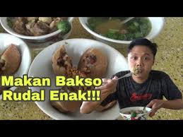 Bakso rudal pak ogim, pacitan 4.6. Bakso Rudal Bakso Enak Dan Legendaris Di Pamanukan Youtube
