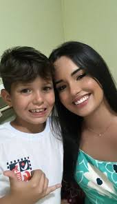 MARCOU VOCÊ E DISSE: Solteira, 41 anos 💖 Caseira, mas com alma de  aventureira 🌍 Gosto de cozinhar e ouvir música antiga 🎶 Você parece  legal… me chama?