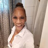 Shelly Gannon's Instagram, Twitter & Facebook