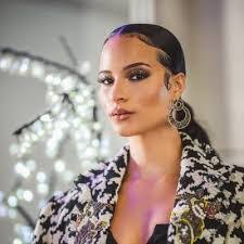 Tricia Johnson's Instagram, Twitter & Facebook