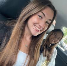 ✨Student Spotlight✨ Meet Crystal Le from the Class of 2027! 🏠Hometown:  Irmo, SC 🎓Undergrad: University of South Carolina 📚Major: Public Health  🩺Patient Care Experience: Clinical volunteer (350 hrs) and medical  assistant at