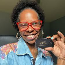 Danielle Novie (@beyouty_butterfly) · Instagram 照片和视频