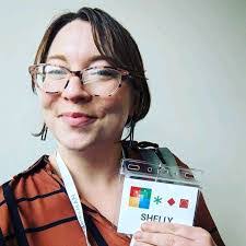 Caryn Bennett's Instagram, Twitter & Facebook