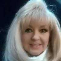 Melissa Bex's Instagram, Twitter & Facebook