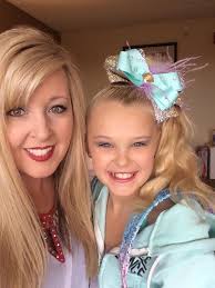 • 4,1 млн просмотров 5 месяцев назад. Jojo Her Mom Jojo Siwa Jojo Snapchat Jojo Siwa Bows