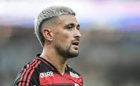 Arrascaeta é comparado a ídolo do Internacional e gera debate