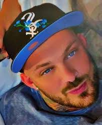 Dean Murrell's Instagram, Twitter & Facebook