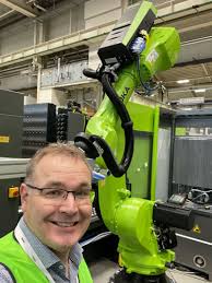 Gannemgang af en fantastisk automationscelle som arbejder mellen 2  maskiner. Cellen bliver sendt fra Østrig i næste uge.