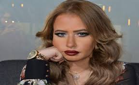 يعني هي اخر وحدة تنتقد اي انسان اخر في انتمائه بسبب شكله! Ù…ÙŠ Ø§Ù„Ø¹ÙŠØ¯Ø§Ù† Øª Ø´Ø¹Ù„ Ø¬Ø¯Ù„Ø§ Ø¨Ù†Ø´Ø± Ù‡Ø°Ù‡ Ø§Ù„ØµÙˆØ± Ù„Ù…Ø§ÙŠØ§ Ø¯ÙŠØ§Ø¨ ÙˆØµÙ…ÙˆØ¯ Ø§Ù„ÙƒÙ†Ø¯Ø±ÙŠ Ø§Ù„Ù…Ø¯ÙŠÙ†Ø© Ù†ÙŠÙˆØ²