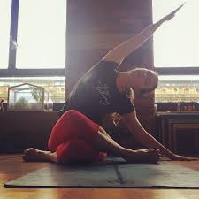 Angela sykes yoga sequence for sweaty betty. About Issymoves