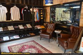 Select make honda hyundai kia naza nissan perodua proton toyota. The Garage Kl A True Petrolheads Haven Bikesrepublic