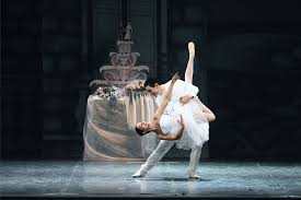 Fu così che aurora ricevette in dono bellezza, intelligenza. La Bella Addormentata Del Balletto Del Sud Al Teatro Verdi Di Pisa