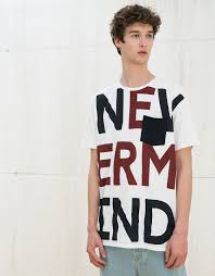 Camiseta Estampado Y Texto Novedades Bershka Espana