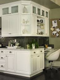 Beautiful Kitchen Cabinets Get The Look With Dunn Edwards White Dew380 For Your Kitchen Cabinet Beautiful Kitchen Cabinets Kitchen Layout Kitchen Inspirations