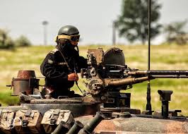 Pentru a crea trupe apasa pe ele in partea de stanga jos si le poti selecta cu mouseul pentru a le trimite la lupta. Armata RomanÄƒ OcupÄƒ PoziÈ›ia 40 Din 137 In Topul Celor Mai Puternice Armate Din Lume Cum Stau Bulgaria È™i Ungaria