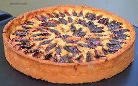 Il Faut Vite Profiter Des Dernieres Quetsches Pour Preparer De Belles Tartes Fondantes Et Parfumees Pour Tarte Au Quetsches Quetsche Gateau Au Pomme Moelleux