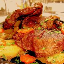 Această fripturică merge excelent cu o bucată de mămăligă. Reteta Friptura De Porc La Cuptor