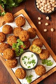 Gesunde Ofen Falafel Mit Krauterquark Fitness Rezept Zum Abnehmen In 2020 Gesunde Snacks Rezepte Rezepte Falafel Rezept