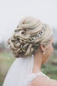 Wedding Hairstyles Updo With Headband Wedding Hairstyles Medium Length Wedding Hairstyl In 2020 Updo With Headband Wedding Hairstyles Medium Length Bridal Hair Pieces