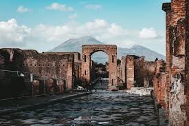 Sprawling and haunting, the site is a stark reminder of the destructive forces that lie deep inside vesuvius. Pompei Pictures Download Free Images On Unsplash