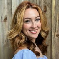 Anna Mcclintock's Instagram, Twitter & Facebook