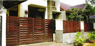 Model terbaru kekinian dengan harga spesial terjangkau. 7 Inspirasi Pagar Kayu Minimalis Yang Klasik Dan Mewah Rumah123 Com