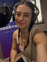 thestudio 🎙️ What's your type? #bookvoice #bookvoicegr #metaixmio #roes  #dioptra #proskinio #annieernaux #lévénement #pentediskolessizitiseis  #iithikitouskaiiithikimas #trotsky #blaisepascal #erichfromm #joanna  #harrison