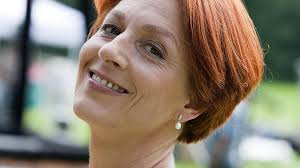 Find the perfect christian oliver photos stock photos and editorial news pictures from getty images. Fussballer Christian Gunter Unterstutzt Seine Krebskranke Freundin Katy Mit Wundervollem Liebesbeweis