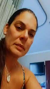 en la manicura de mami y nuestas loqueras... Josefa cortes aponte  🤣🤣🤣💜💙💜💙