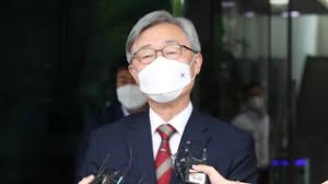 윤 전 총장까지 경선버스에 타면서, 경쟁이 불붙은 모습이네요. ì†ë³´ ìµœìž¬í˜• ì „ ê°ì‚¬ì›ìž¥ ì •ì¹˜ ì°¸ì—¬í•  ê²ƒ ì„ ì–¸ ì—°í•©ë‰´ìŠ¤tv