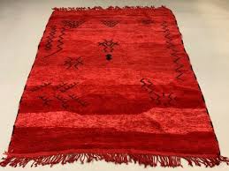Teppich rot schwarz teppiche modern amp klassisch günstig online bestellen poco teppiche jetzt online bestellen moderne klassische designs gemustert einfarbig teppiche in 60 x 110 cm 120 x 170. Grosser Marokkanischer Vintage Beni Ourain Teppich In Rot Schwarz 1980er Bei Pamono Kaufen