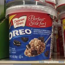 Duncan hines deluxe ii white cake mix 1/4 cup light brown sugar 1 cup (6 oz. Duncan Hines Perfect Size For 1 Oreo Cookies Creme Cake Mix Jpg The Impulsive Buy