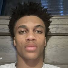 Ronald Cash's Instagram, Twitter & Facebook