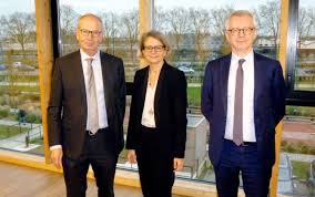 Reinventing ourselves every day, just for you. Plus De 30 000 Nouveaux Clients Pour Le Credit Agricole Normandie Seine En 2017 Le Journal Des Entreprises Normandie