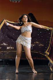 In this video you will anushka shetty's milky legs and. Anushka Shetty Hot Thigh And Legs Navel Armpit Spicy Photos In One Song Baobua Bolly Baobua Com