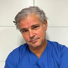 Amazon.com: Zerrissen: True-Crime-Thriller (Die Fred Abel-Reihe 4) (German  Edition) eBook : Tsokos, Prof. Dr. Michael: Tienda Kindle