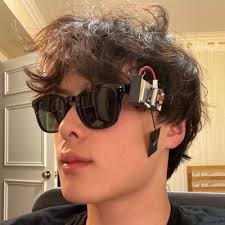 Sam Keene (@_SamKeene)