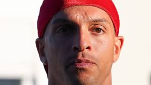 Former Bills fan favorite Mack Hollins returned to Buffalo with his  trademark barefoot flair before Patriots-Bills