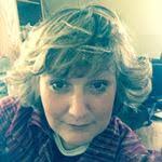 Dayna Mooney's Instagram, Twitter & Facebook