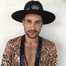 Stream Franco Vargas music