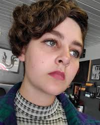 Hello everyone. It's me, your neighborhood tacky punk. I'm just out here  feeling them good-looking vibes today, and I hope y'all are too 🖤💀🖤 . .  . Thanks for stopping by! Have