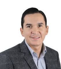 20 médicos especialistas en Cirugía de Columna Mínimamente Invasiva de  Vitamédica