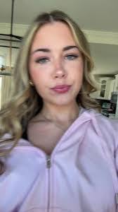 Lexy Solomon's Instagram, Twitter & Facebook