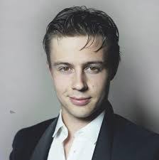 Dena Snider's Instagram, Twitter & Facebook