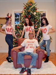 Isitokthat Com Funny Family Christmas Cards Awkward Family Christmas Awkward Family Photos Christmas